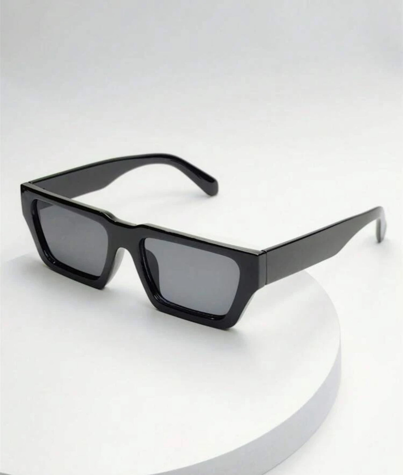 Casual fashion sunglasses