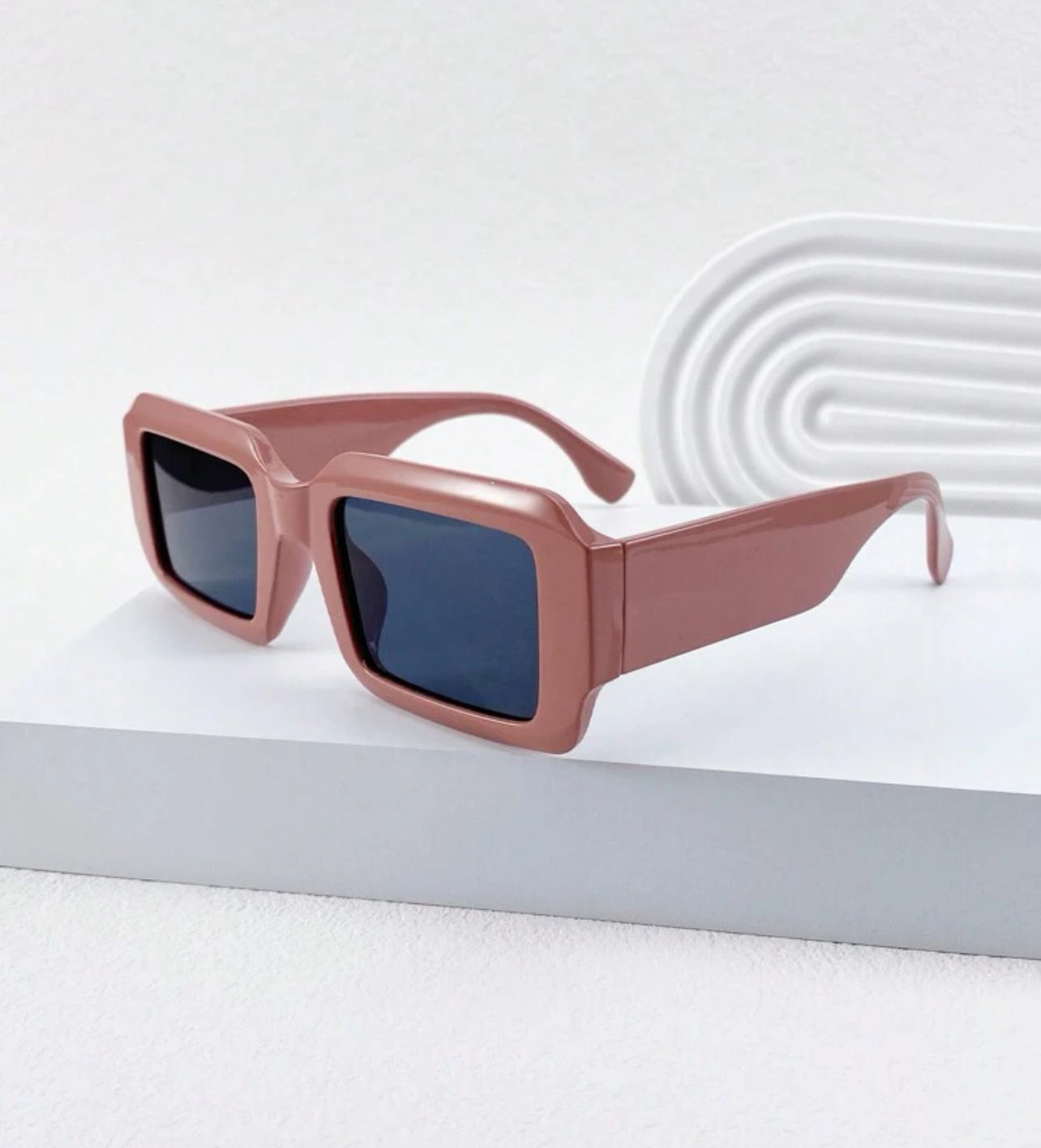 Casual fashion sunglasses