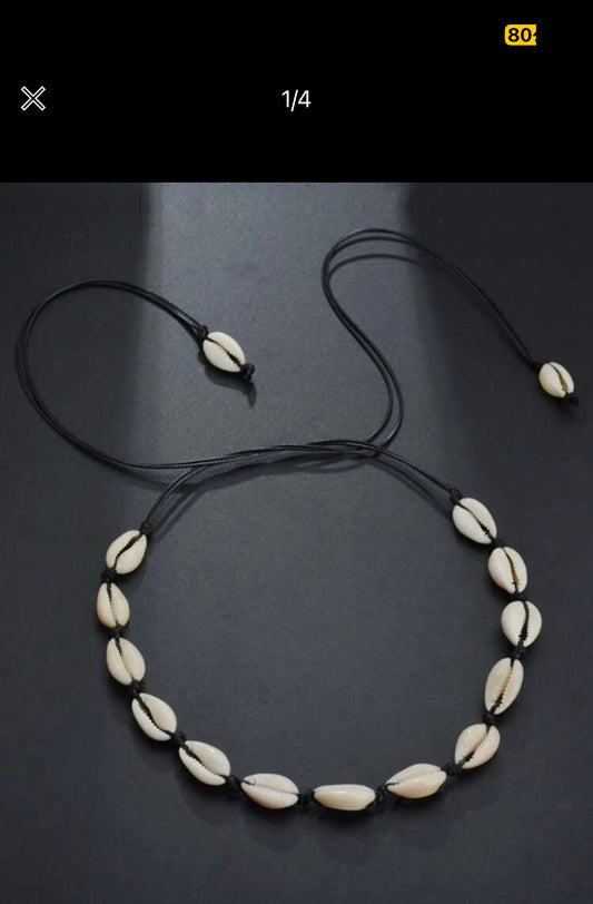 Shell Decor Necklace Negro